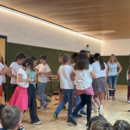 4. Schulstufe Tanz 