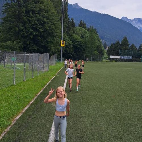 Kinder laufen für Kinder 12