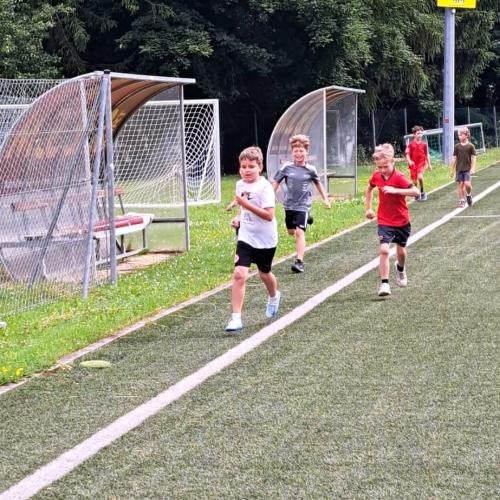 Kinder laufen für Kinder 5